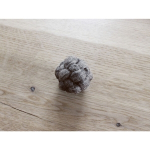 Wooldot knotted cat ball