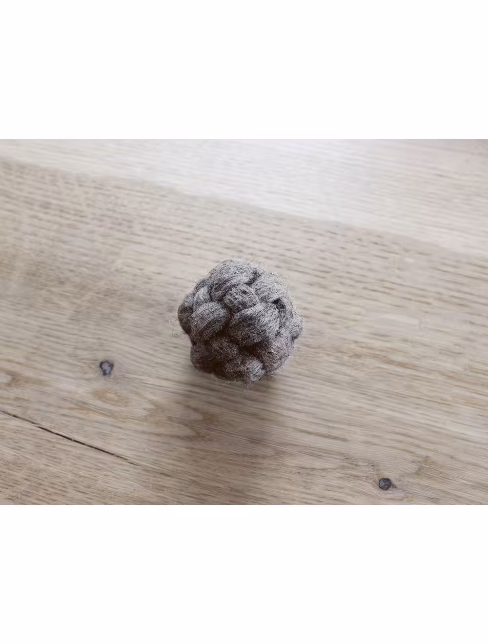 Wooldot knotted cat ball