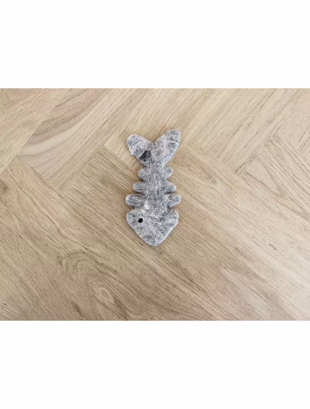 Wooldot kattelegetøj fiskeben i grå, 12x6x0,5cm. - Billede 2