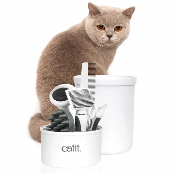 Catit shorthair grooming kit.