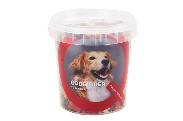 Tikki godbidder hund