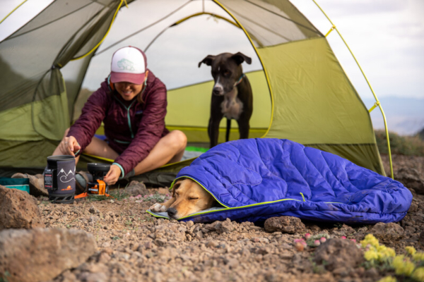 Ruffwear highlands™ sleeping bag.