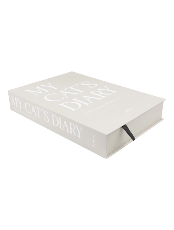 District 70 My cats diary coffe table book