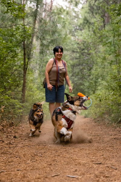 Ruffwear Gourdo™ rubber toy Campfire Orange