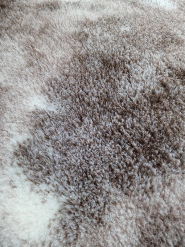 Vetbed med gummibagside 100x80/160 cm. Meleret
