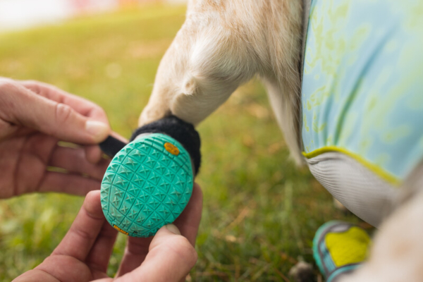 Ruffwear hundesko Grip Trex™ Lichen Green XXXXS/38 mm. 2 stk.